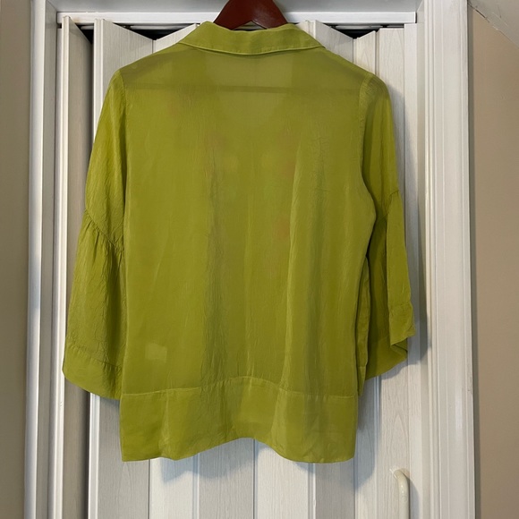 Johnny Was Green Embroidered Button Down Shirt. NWOT Retails for 195.00 - Picture 2 of 9